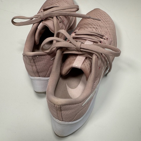 Nike Women’s Air Zoom Pegasus 38 - Picture 5 of 5